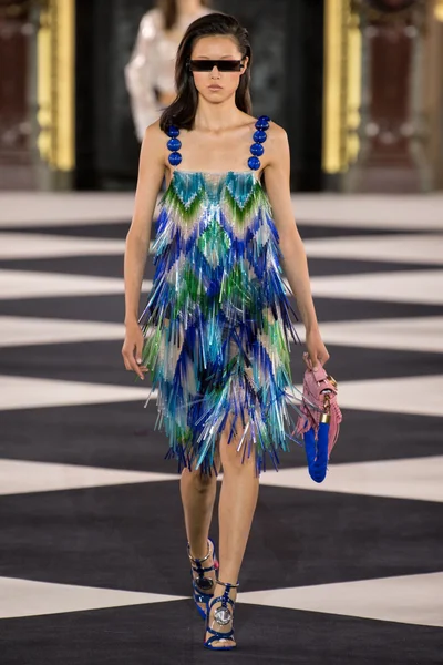 Look 74